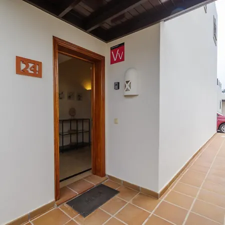 فيلة Favorita بلايا بلانكا